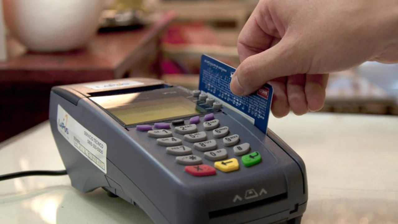Bancos estatales financian hasta en 50 cuotas las compras con tarjeta