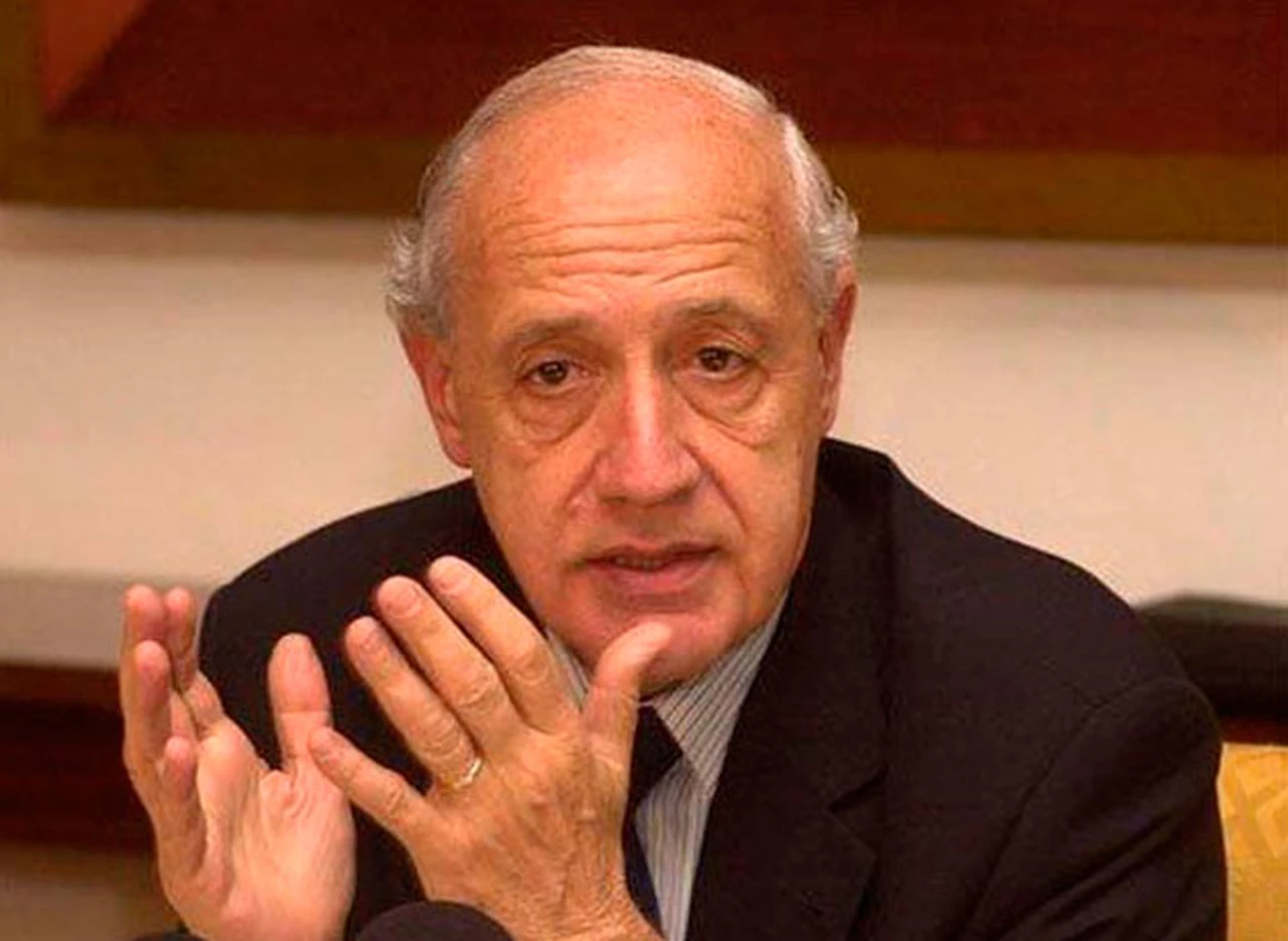 "El Gobierno está girando hacia una especie de menemismo", aseguró Roberto Lavagna