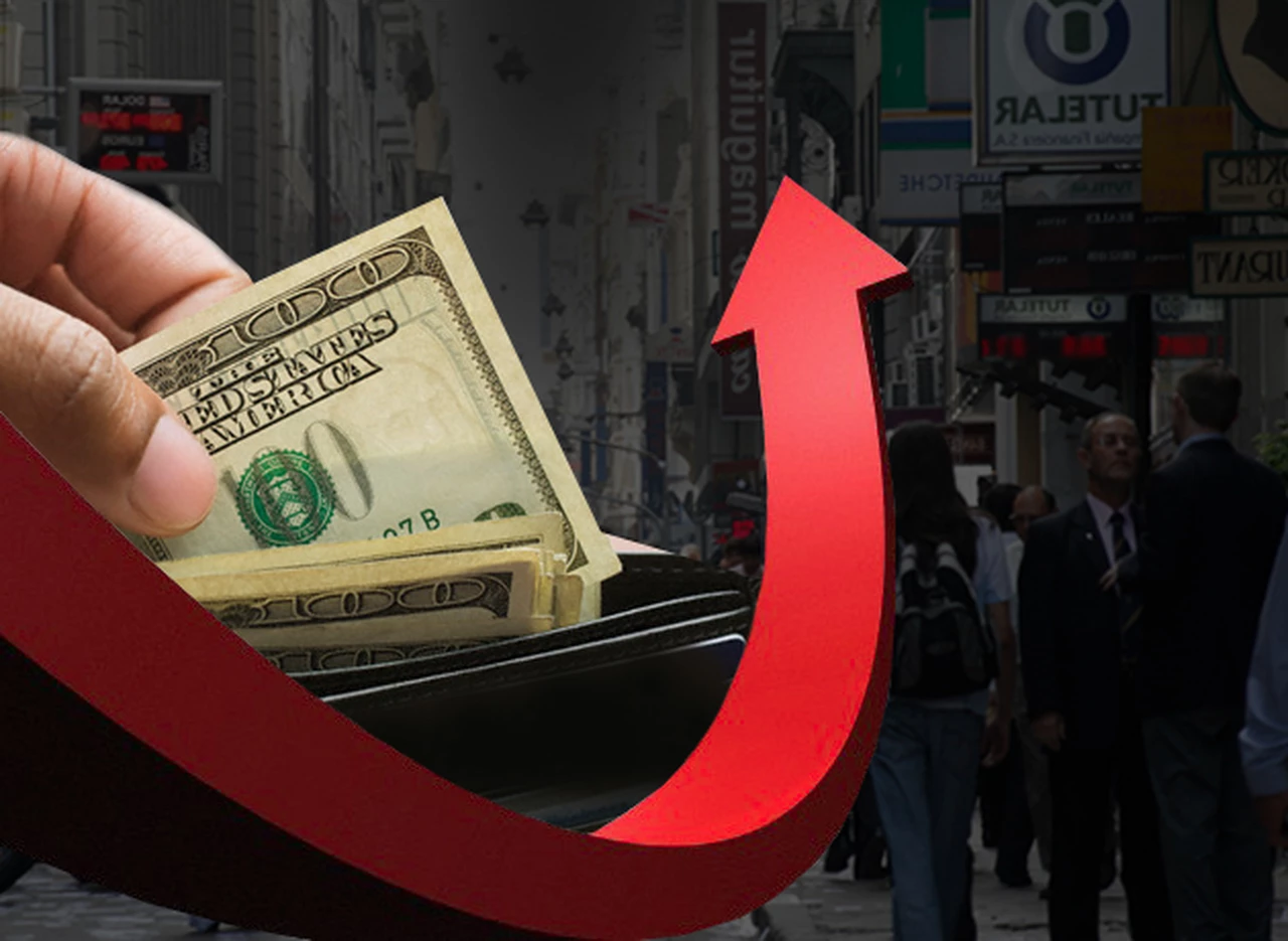 Imprevista devaluación: el dólar oficial llegó a $7,75 y el turista se ubicó en los $10,50