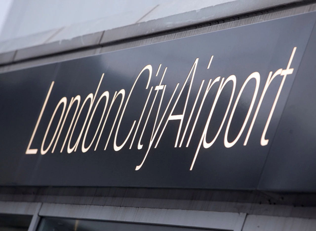 Un aeropuerto de Londres tiene empleados de 28 nacionalidades diferentes