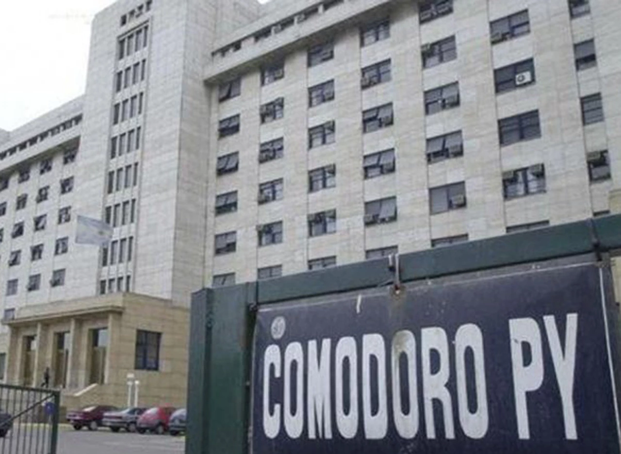 Juicios a Lázaro Báez y Cristina Kirchner, suspendidos hasta nuevo aviso por crisis del coronavirus