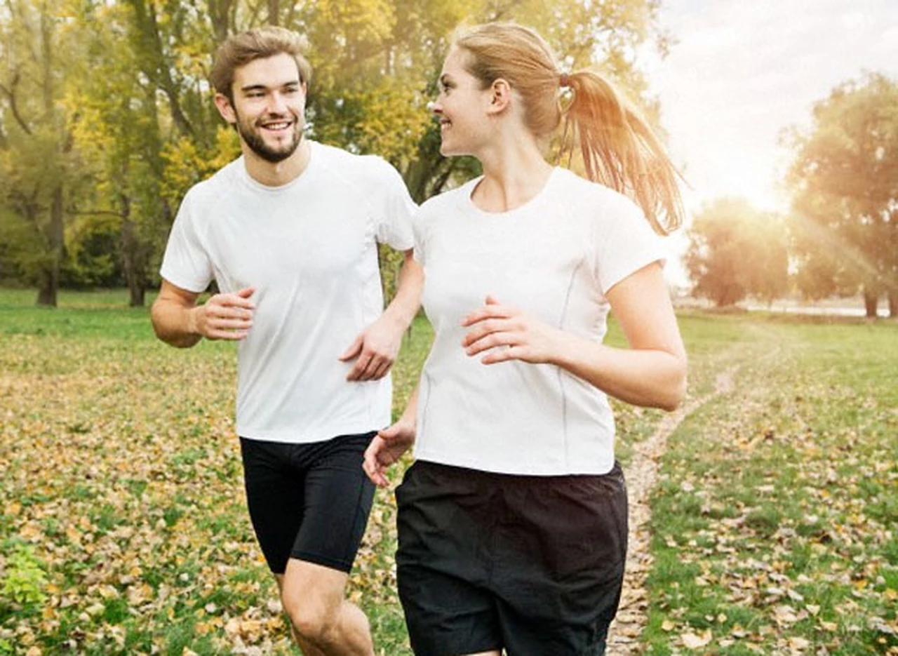 Cinco beneficios de hacer ejercicio en pareja 