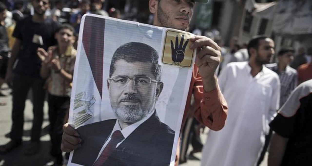 Egipto: condenan a muerte a 528 simpatizantes del ex presidente Mursi