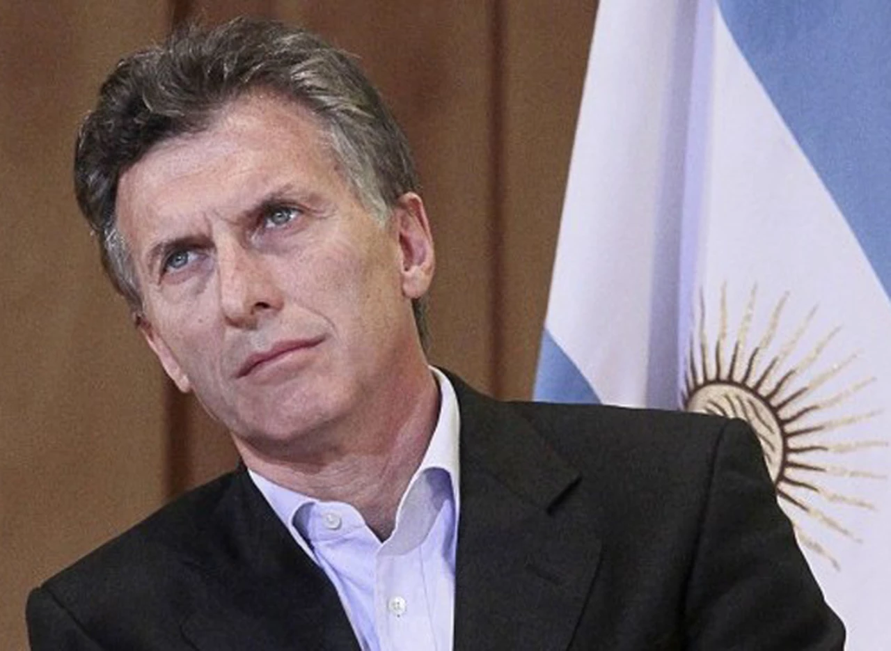 Macri acordó un incremento del 33% con los municipales