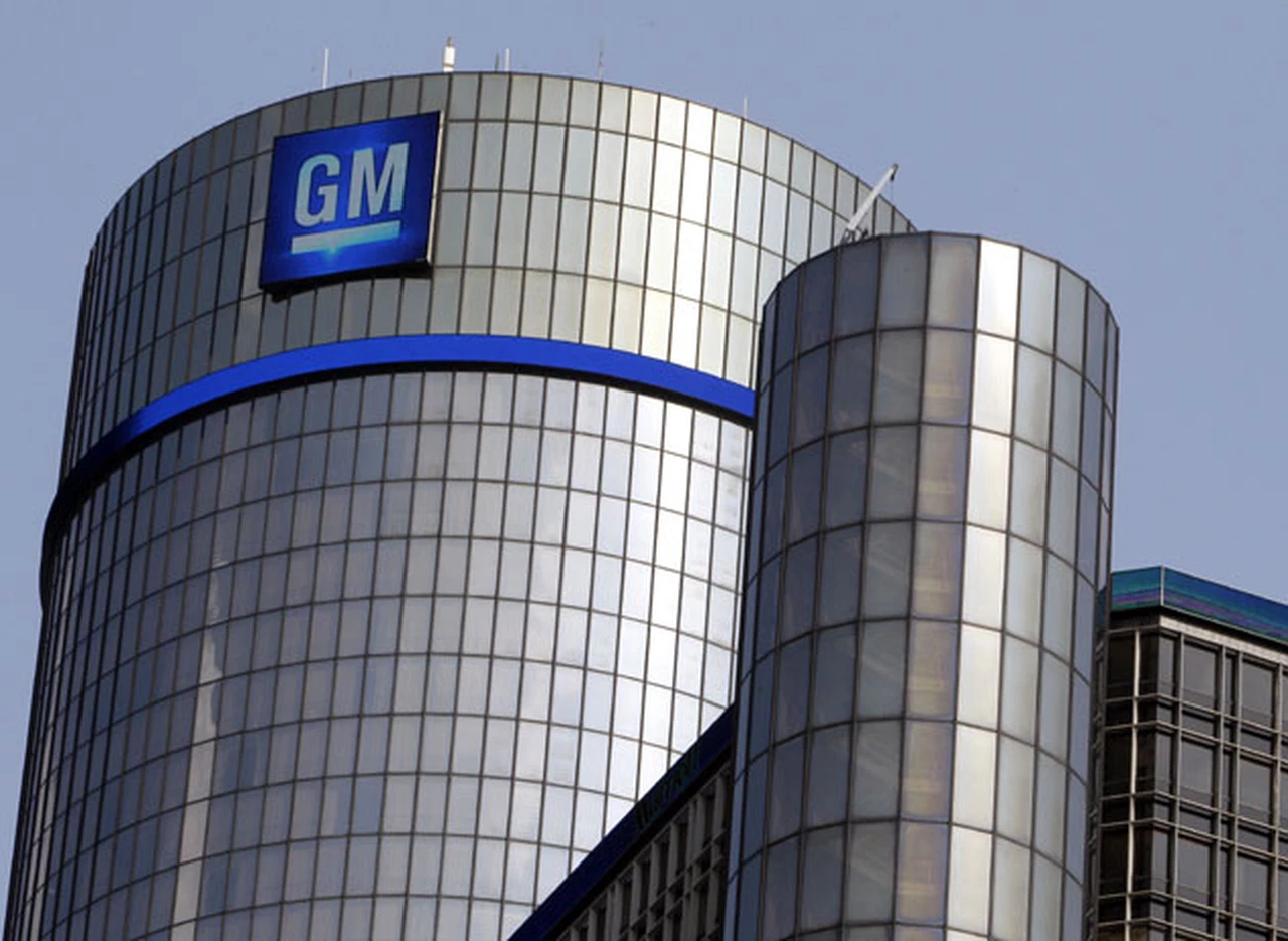 Ganancias de GM se desplomaron 85% en el segundo trimestre