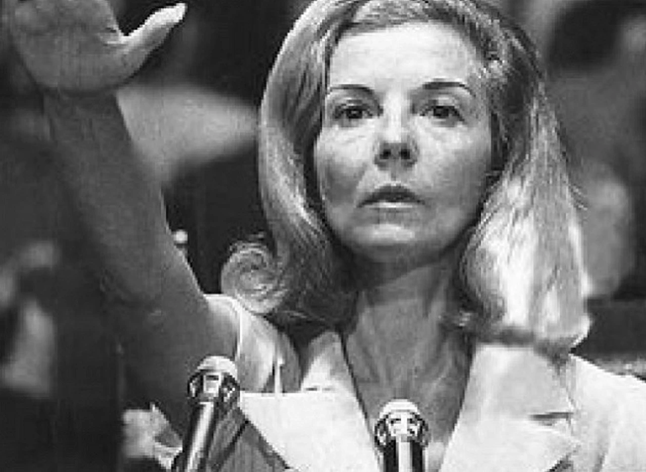 Isabelita: hoy triste y solitaria, a 40 años de su asunción como Presidenta