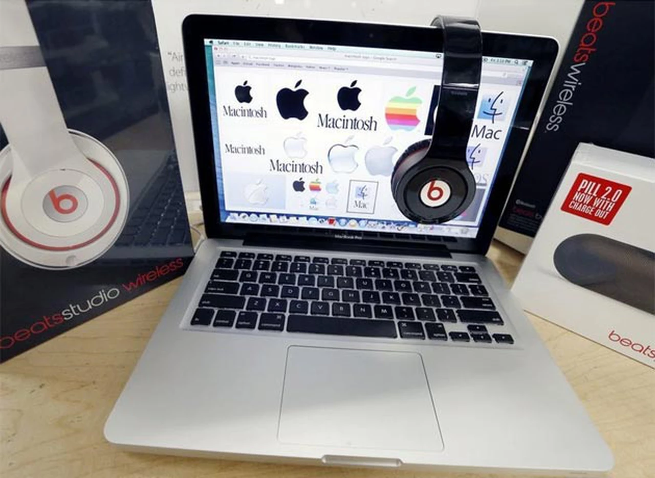 Europa acepta la compra del fabricante de auriculares Beats por Apple