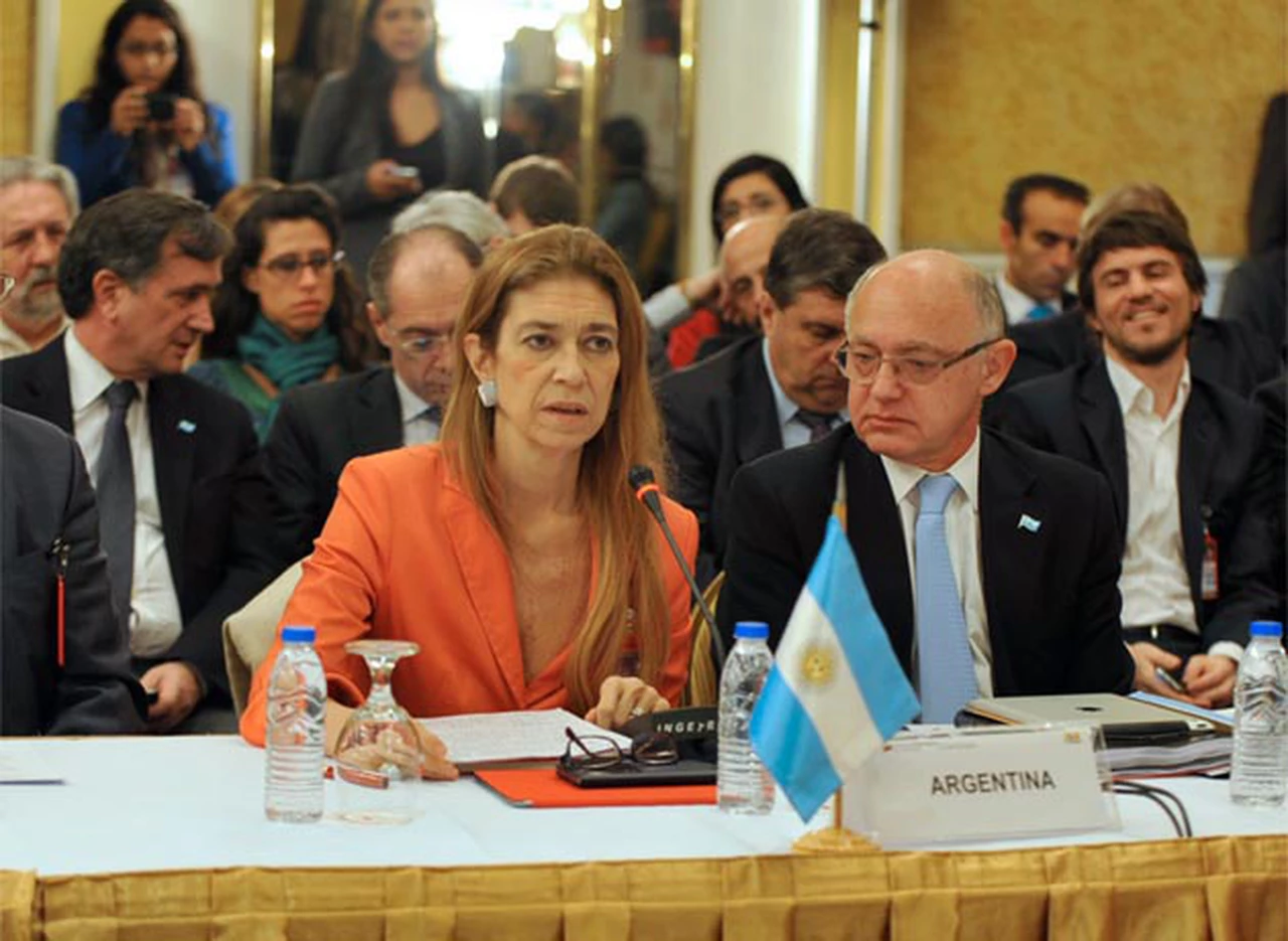 Giorgi llamó al Mercosur a "neutralizar" los "efectos negativos de los fondos buitre"