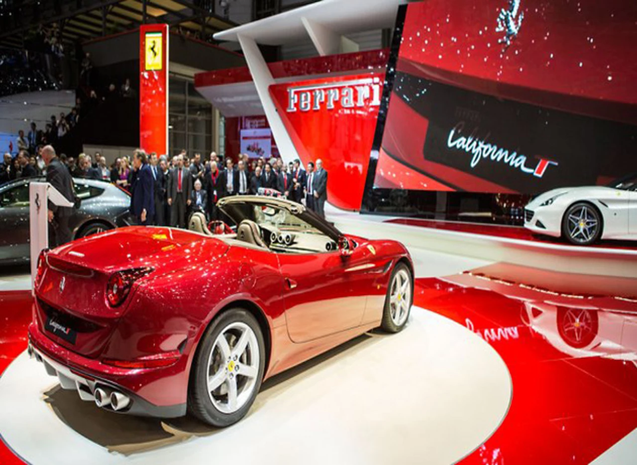 Fiat Chrysler evalúa poner a la venta un 10 por ciento de Ferrari