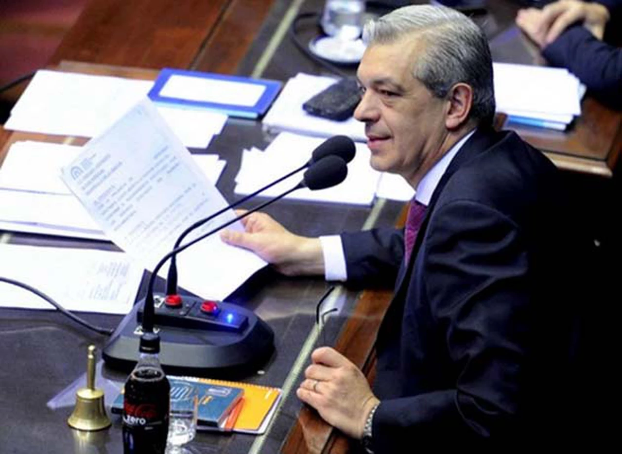 íšltimo recurso para frenar el Código Civil: diputados opositores denunciaron penalmente a Julián Domí­nguez