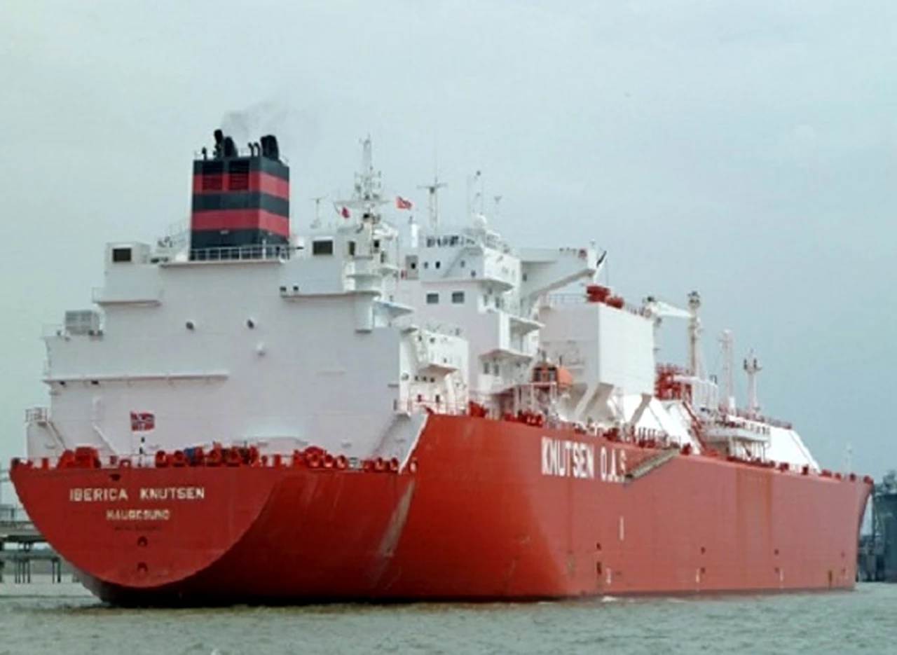 Ya son 7 los buques de gas que están varados por falta de dólares para importar