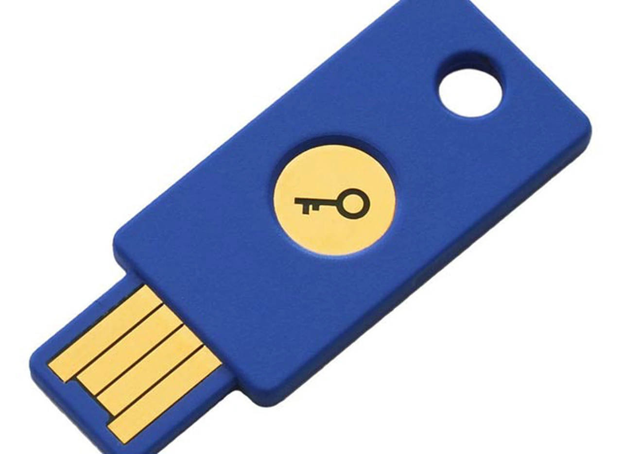 Google presentó una llave USB que permite dar seguridad a sus servicios