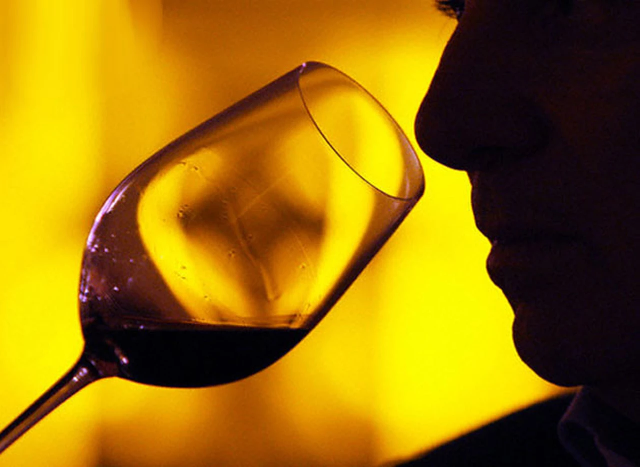 El consumo de bebidas cae casi 8% pero el vino es la que registra menor caí­da