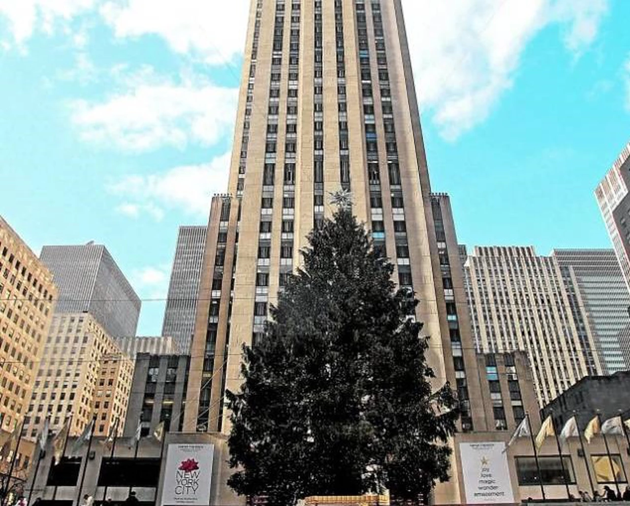 Los Rockefeller ya no tienen para el alquiler y abandonan el icónico rascacielos de Manhattan
