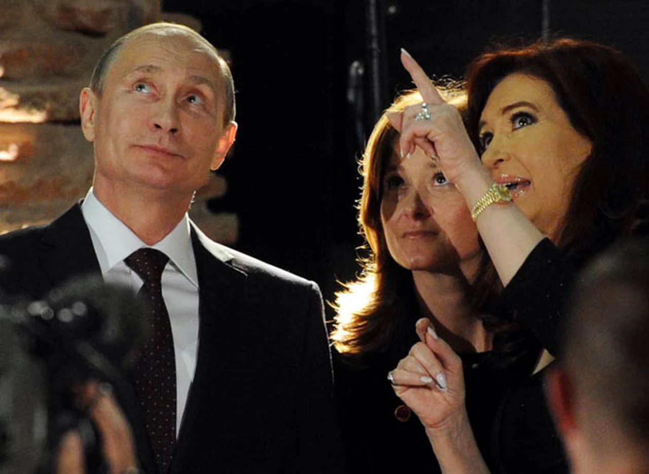 La Presidenta viaja a Rusia para cerrar con Putin acuerdos petroleros