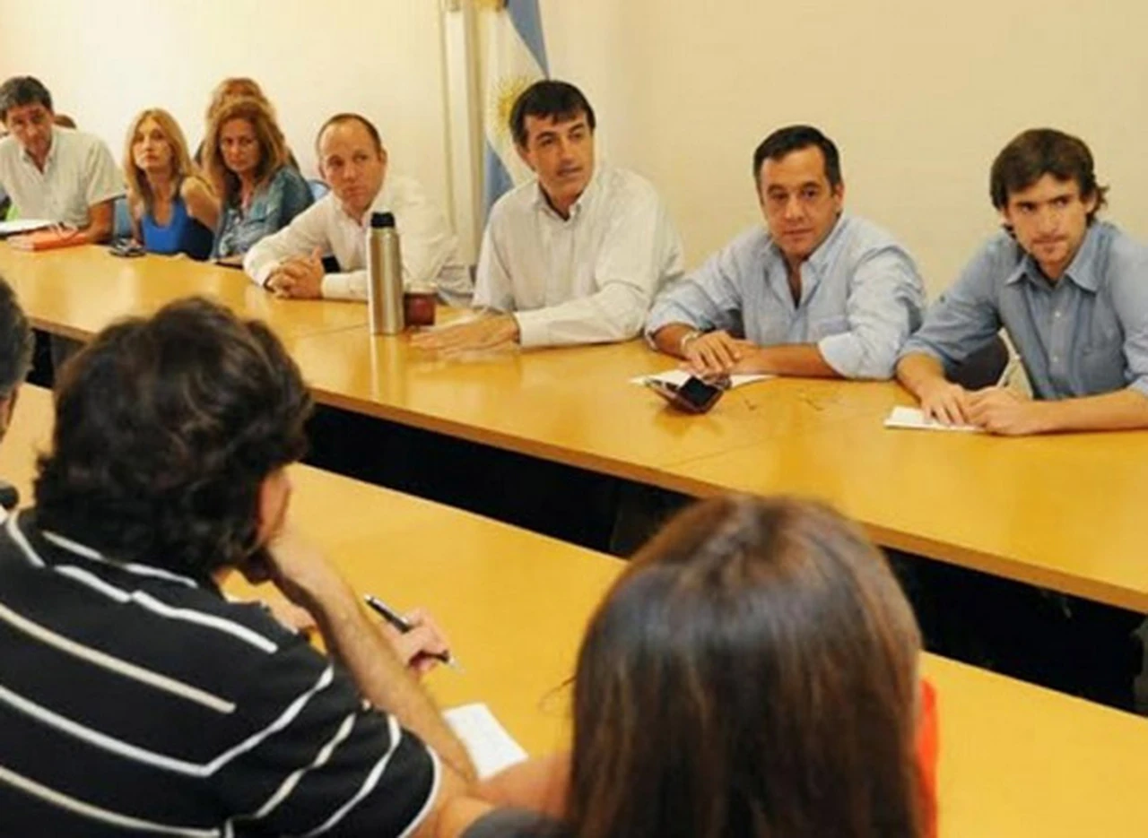 Docentes porteños acordaron aumento a cuenta de 10 por ciento para ...