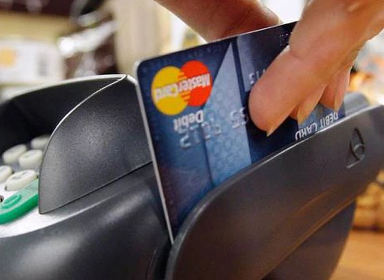 El fin de las tarjetas de crédito tal como las conocemos: se despiden de este invento de la CIA