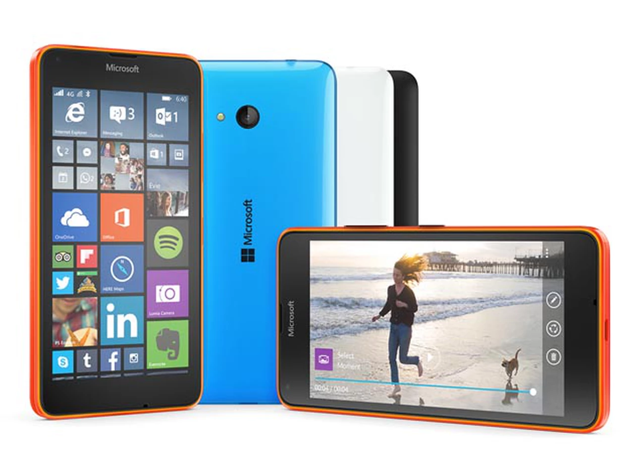 Microsoft presentó en el Mobile World Congress dos nuevos teléfonos