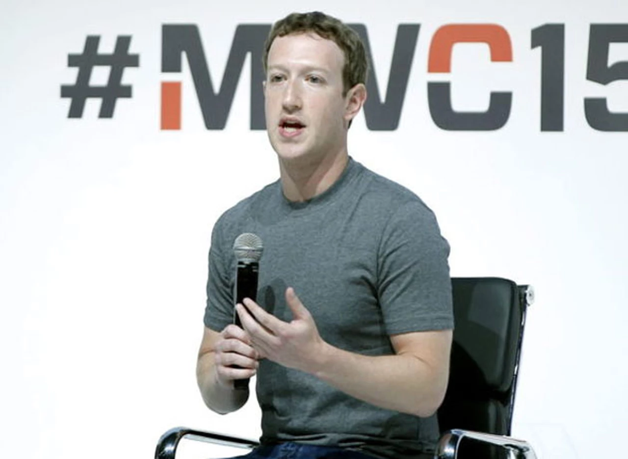 Zuckerberg defiende su iniciativa de Internet gratis