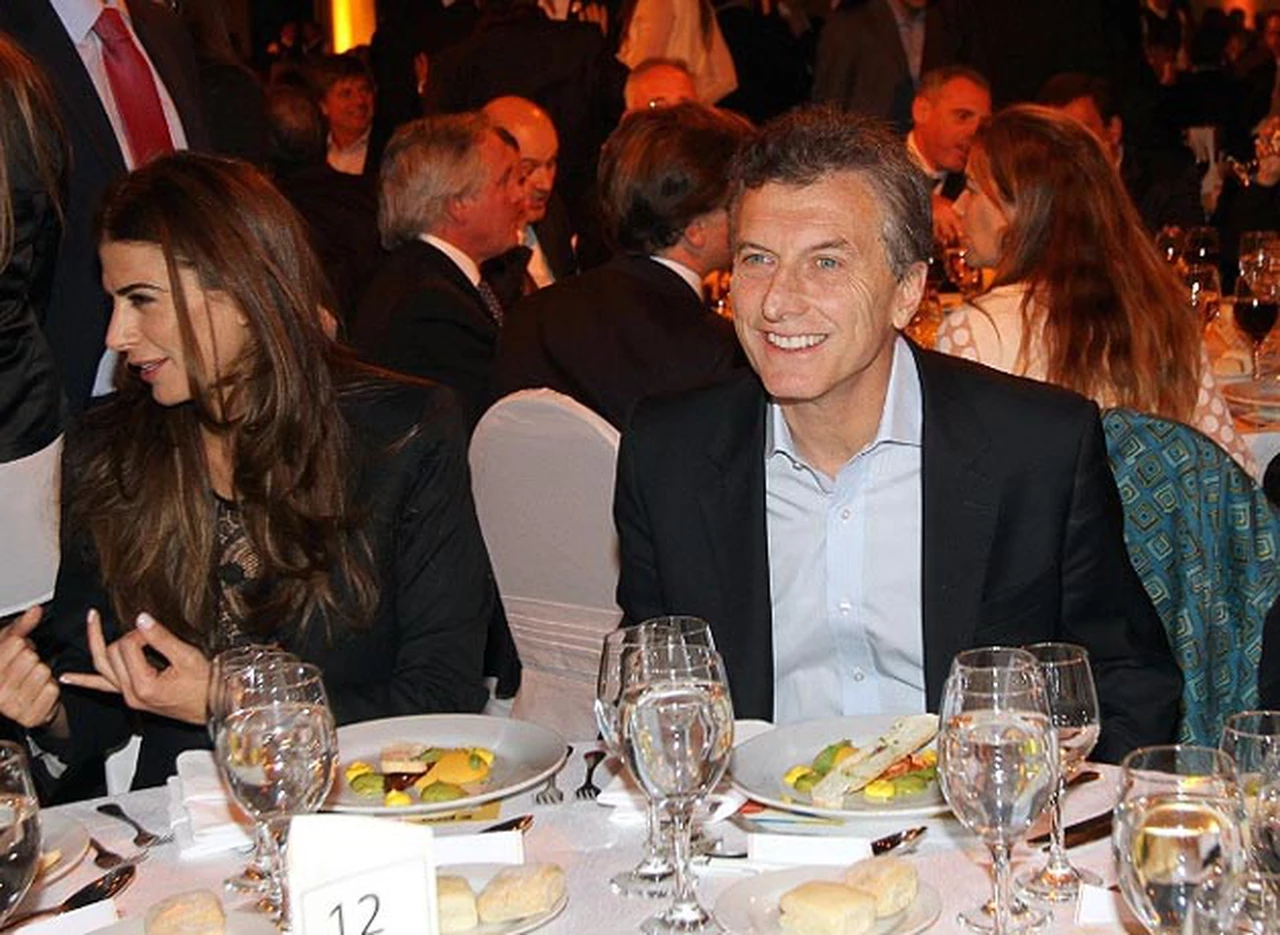 Macri en campaña: organizó una cena a $50.000 por mesa y agotó las entradas