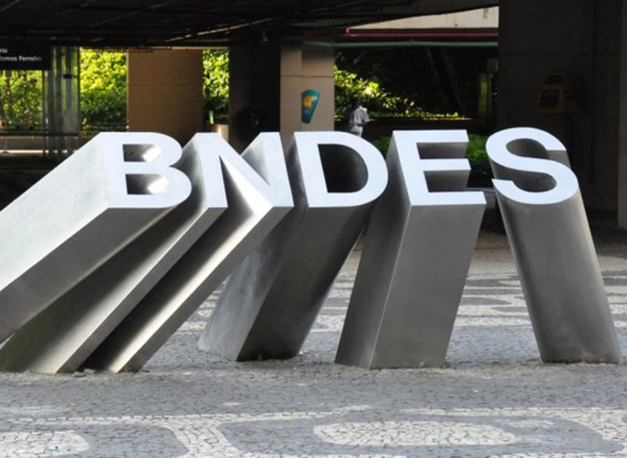 El caso de corrupción de Petrobras salpica al Banco de Desarrollo brasileño