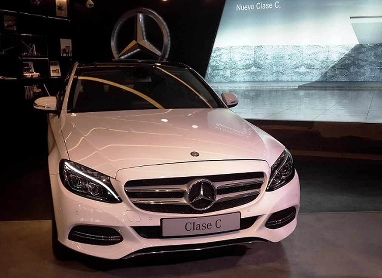 Lanzamiento: Mercedes Benz presentó el renovado Clase C en su nueva casa oficial