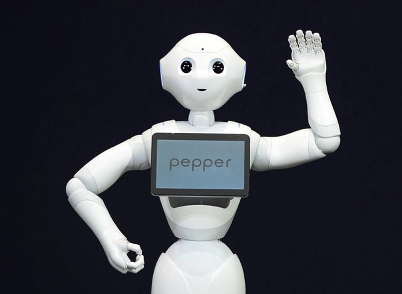 El robot humanoide "Pepper" ya consiguió trabajo como recepcionista