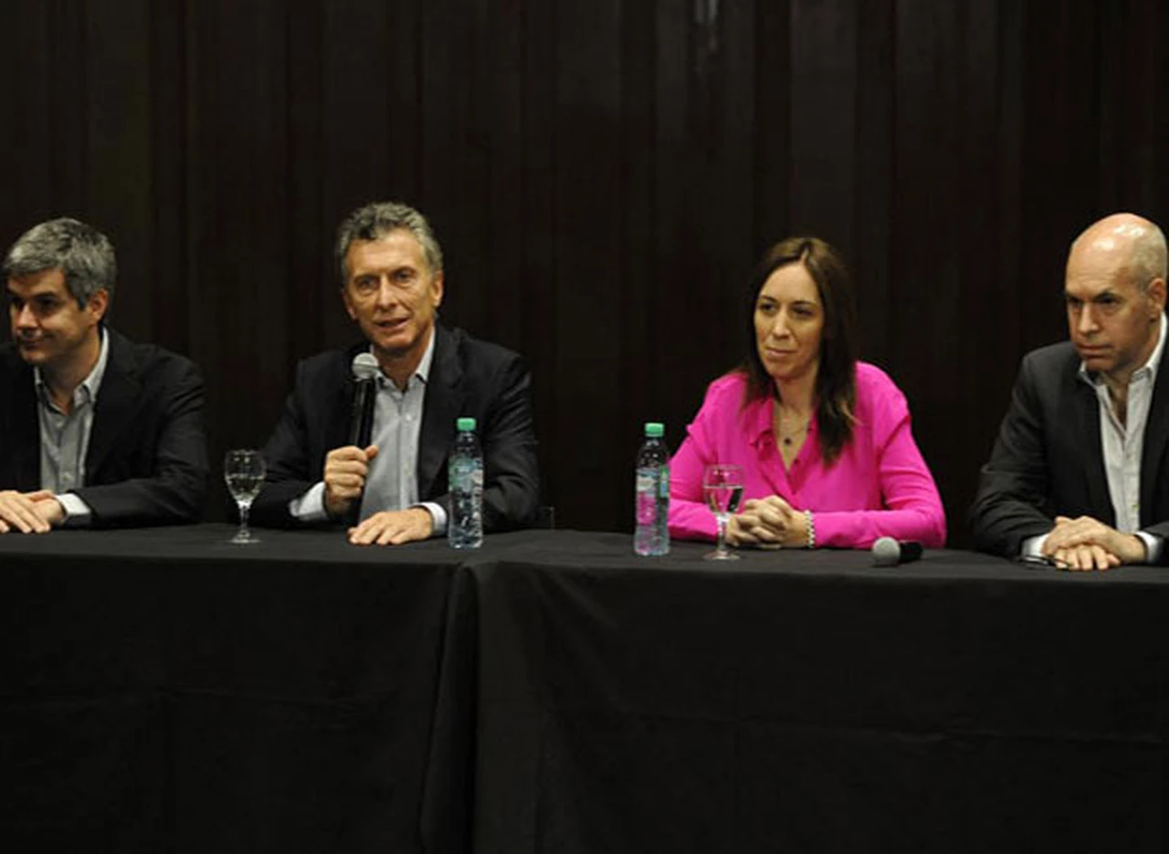 Primera conferencia de Macri como presidente electo: "Habrá un solo tipo de cambio administrado"