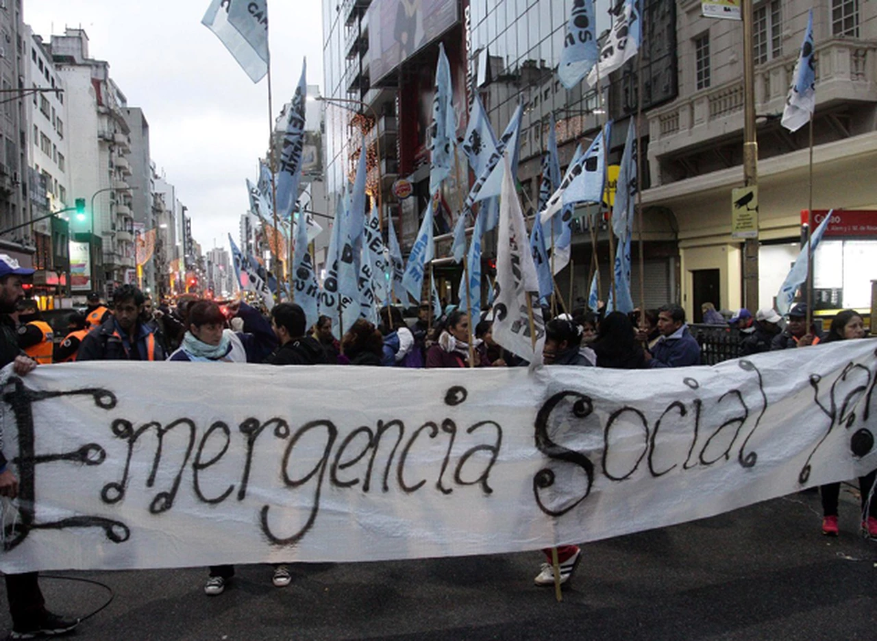 Emergencia Social llegó a Diputados y la oposición negocia votos para darle un "golpe" al macrismo