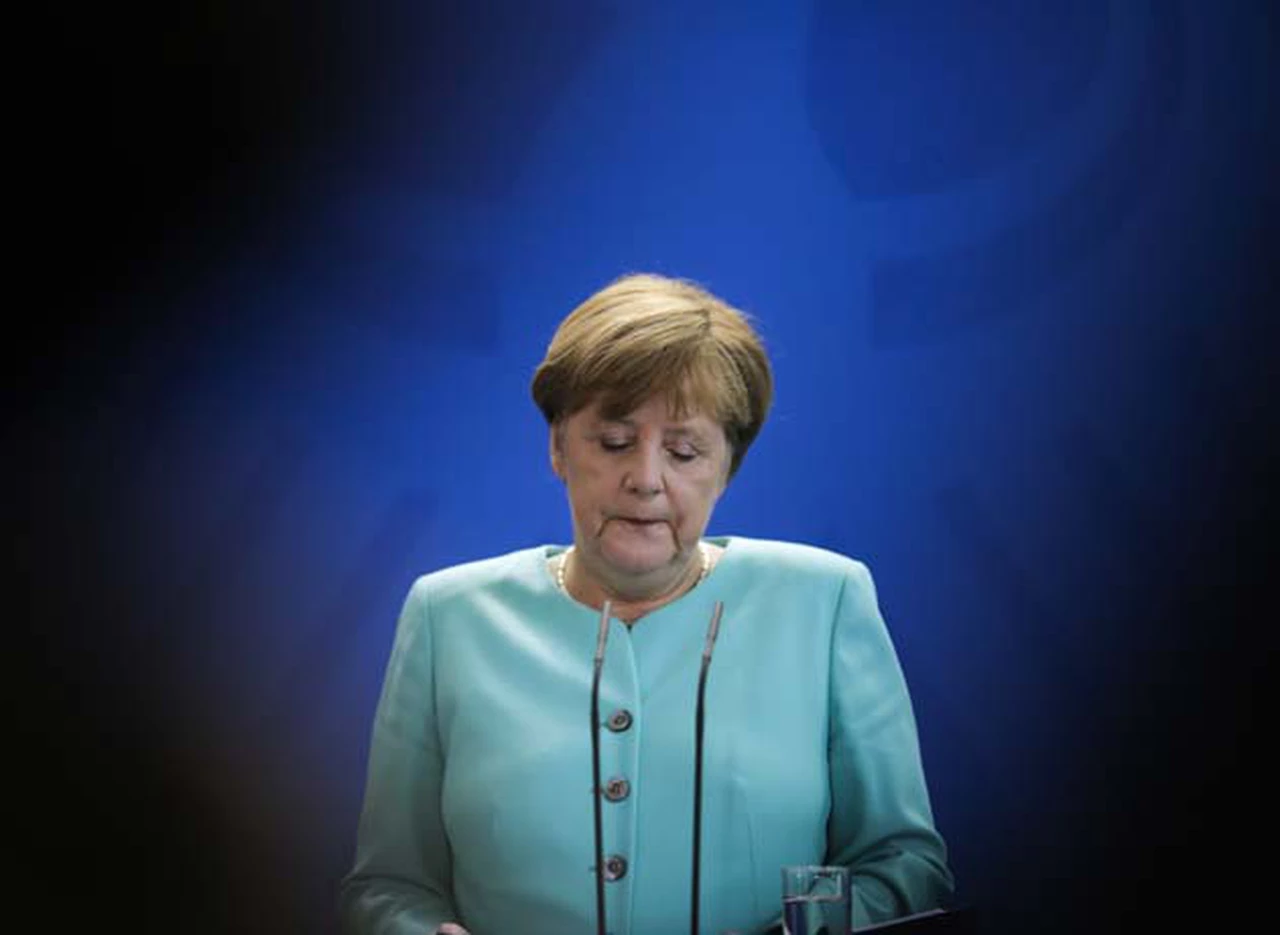 Merkel se tambalea: la crisis es en Alemania, pero el impacto sacude a Francia y Europa