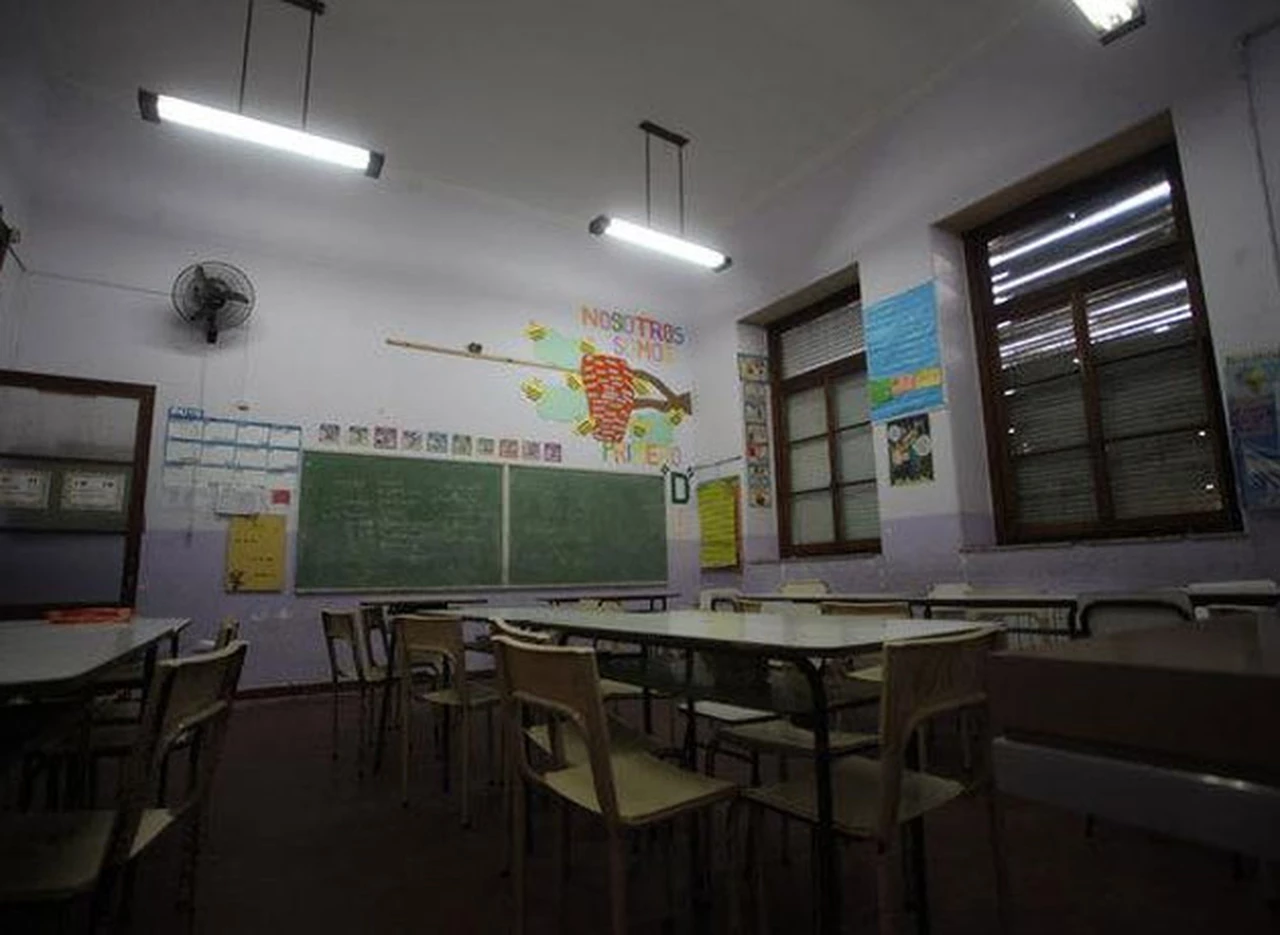 La Rosada dice que hay 14 provincias que cerraron acuerdos con docentes y tilda de "desestabilizadores" a gremios bonaerenses 
