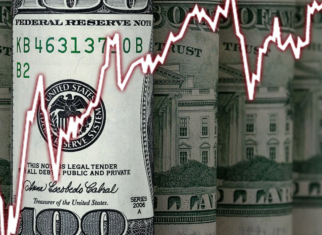 El precio del dólar tuvo leve alza tras el pago de bonos del Gobierno
