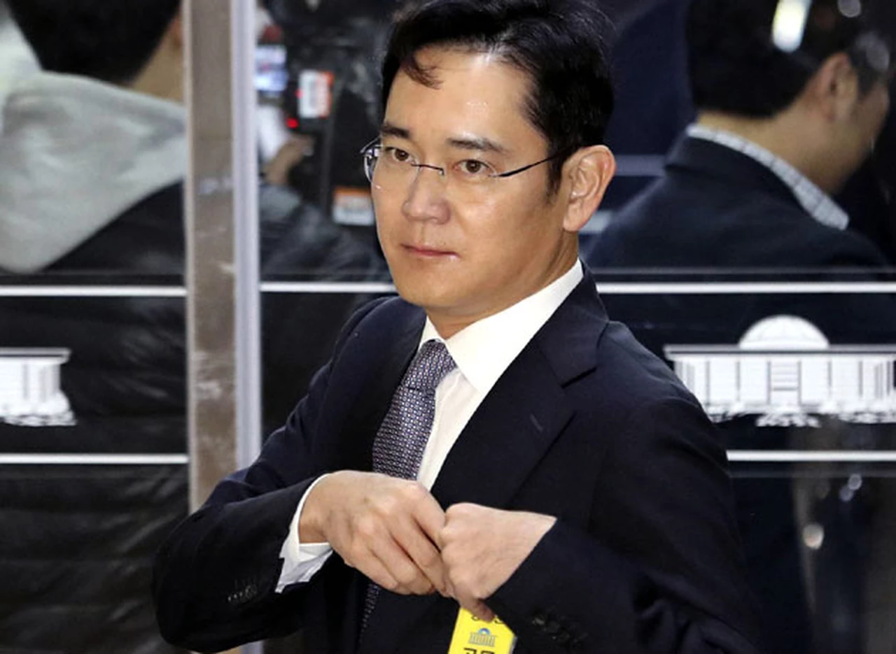 Piden el arresto del heredero de Samsung en medio de un escándalo de corrupción