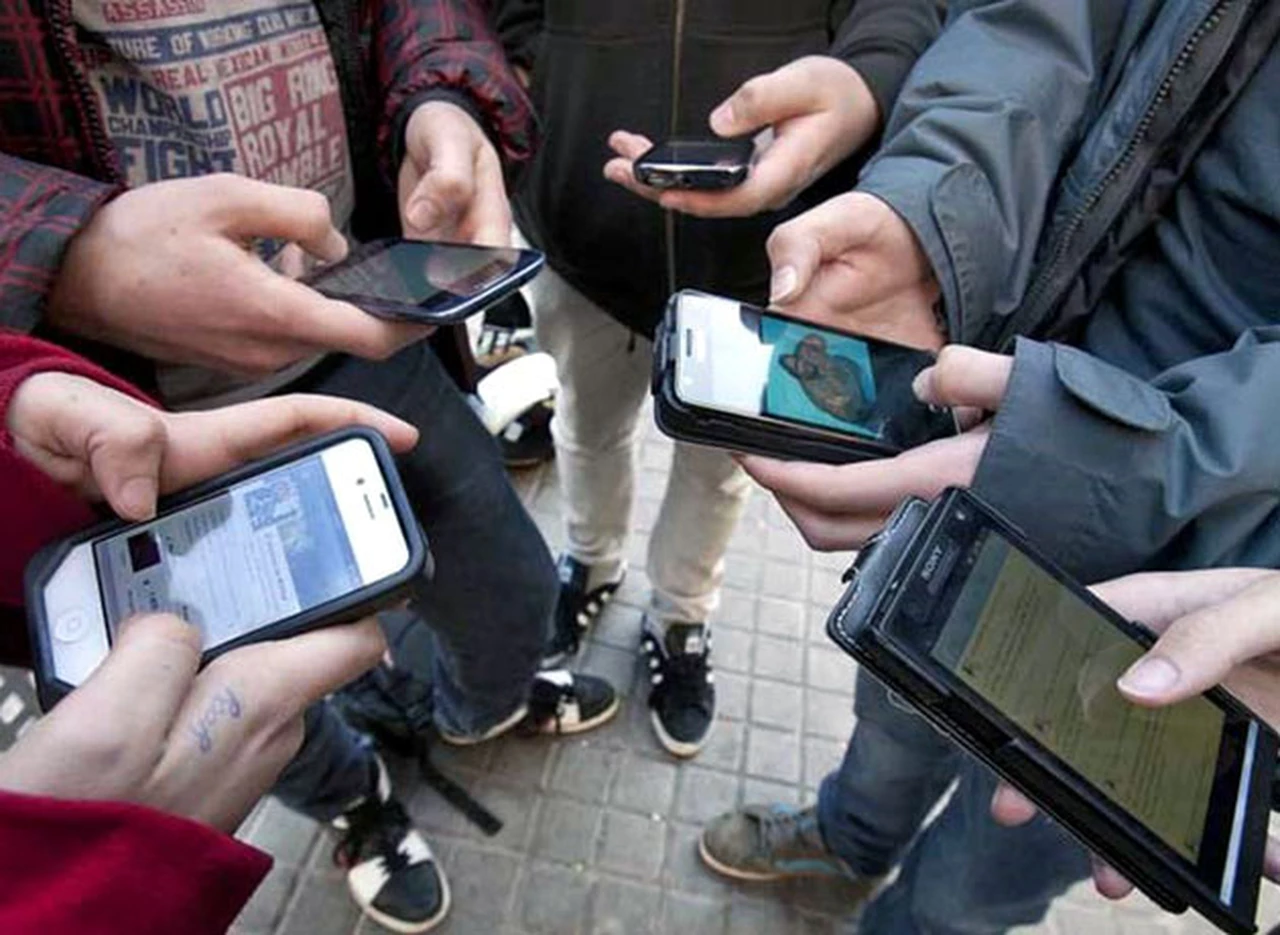 Los argentinos están al tope del ranking de uso de Internet en el celular