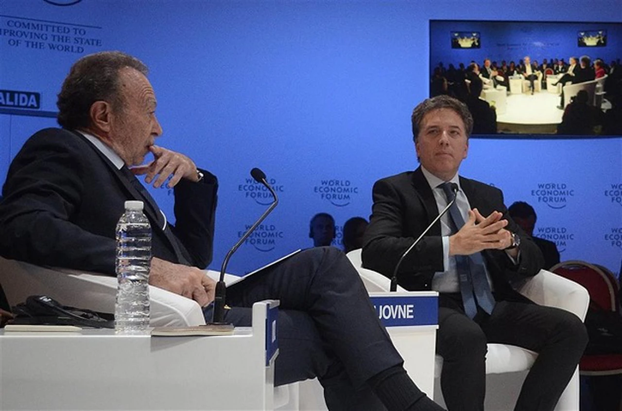 A la espera de Macri, Dujovne llegó a Davos: se reunirá con ministros del G20
