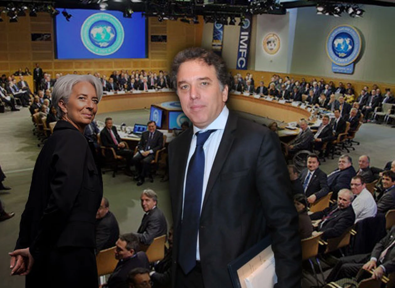 Dujovne recibió al FMI con buenas noticias: déficit primario se achicó 24% y se encamina meta fiscal