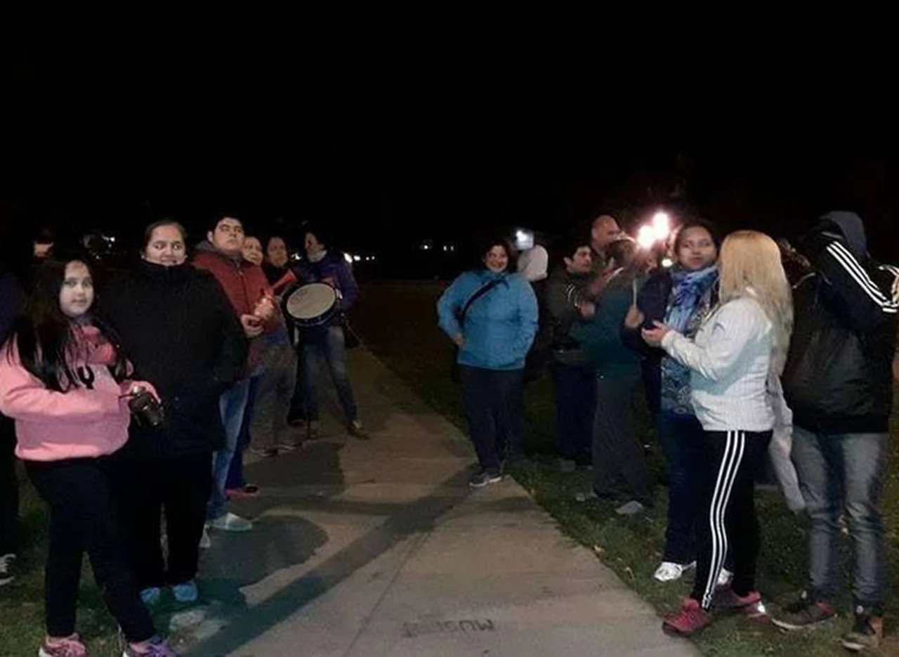 Con cacerolas escracharon a Cristina Kirchner en El Calafate