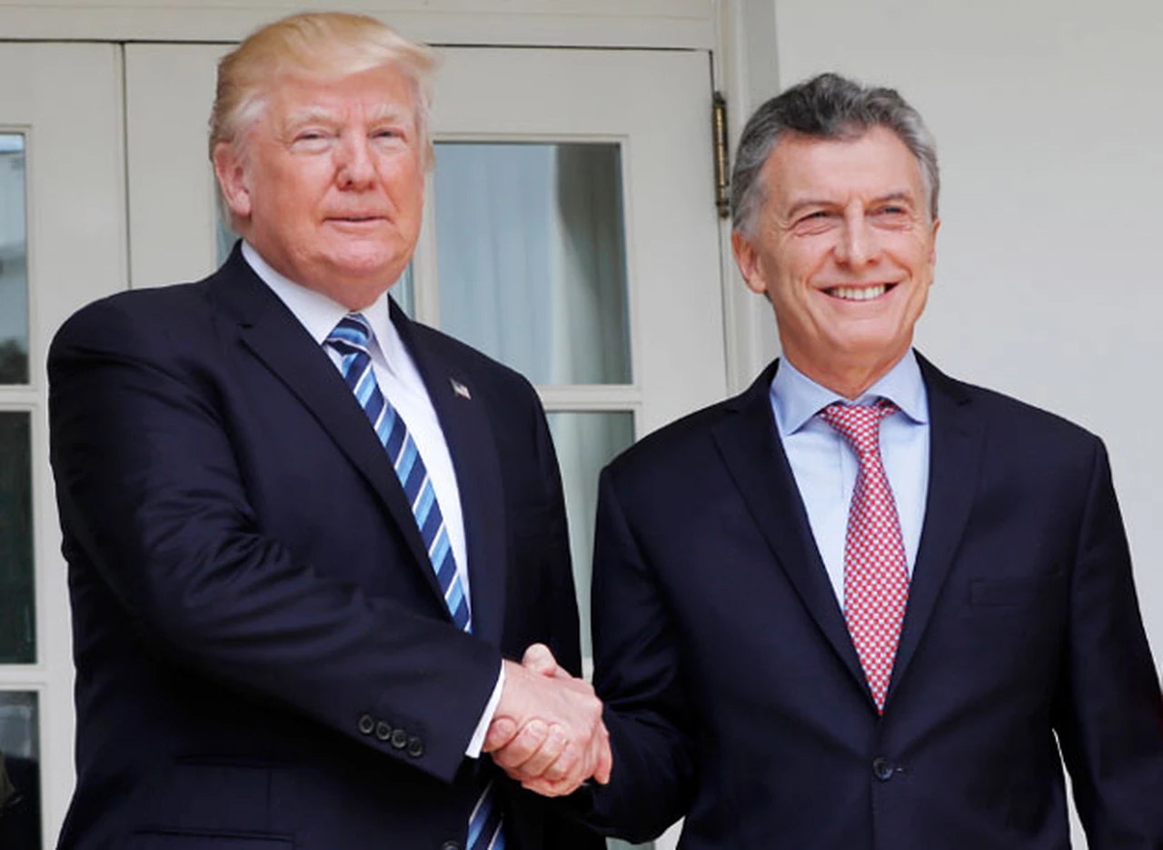 Dos viejos conocidos se dan la mano: la cumbre Macri-Trump estuvo cargada de gestos polí­ticos y dejó varios logros