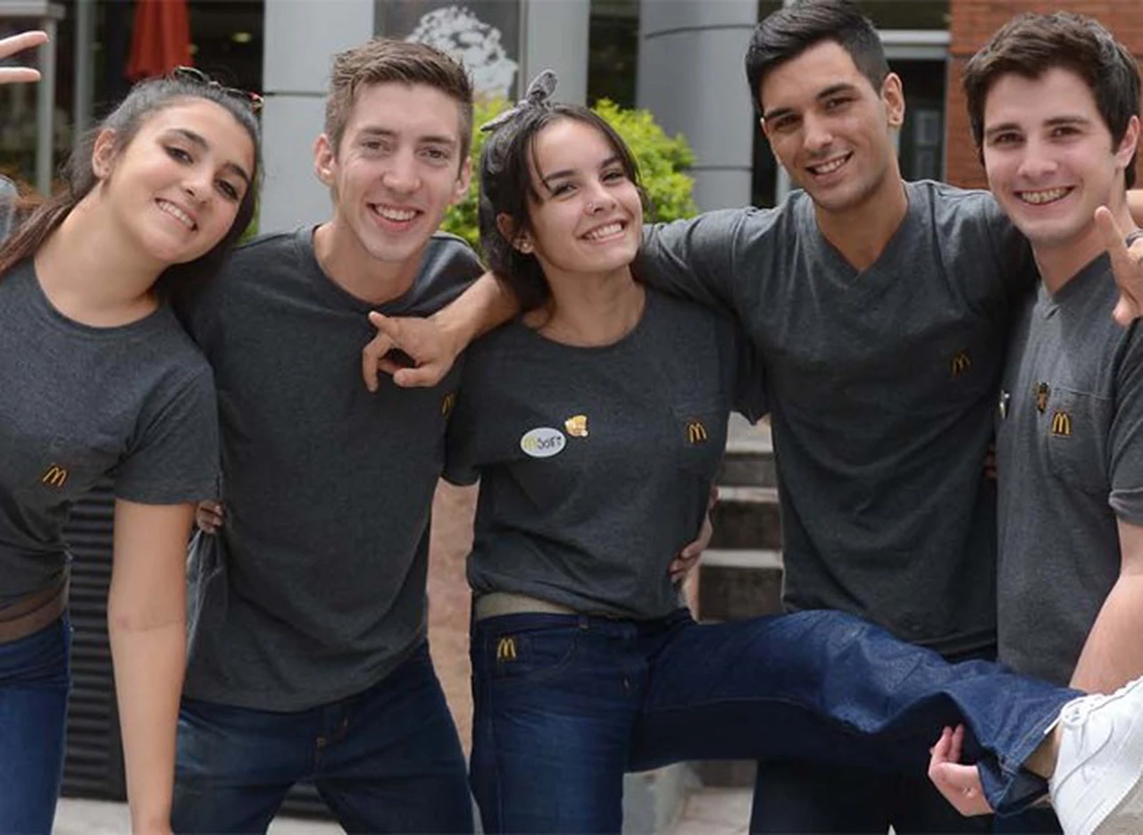 McDonald's, principal motor del "primer empleo", muestra qué piensan los jóvenes del mercado laboral