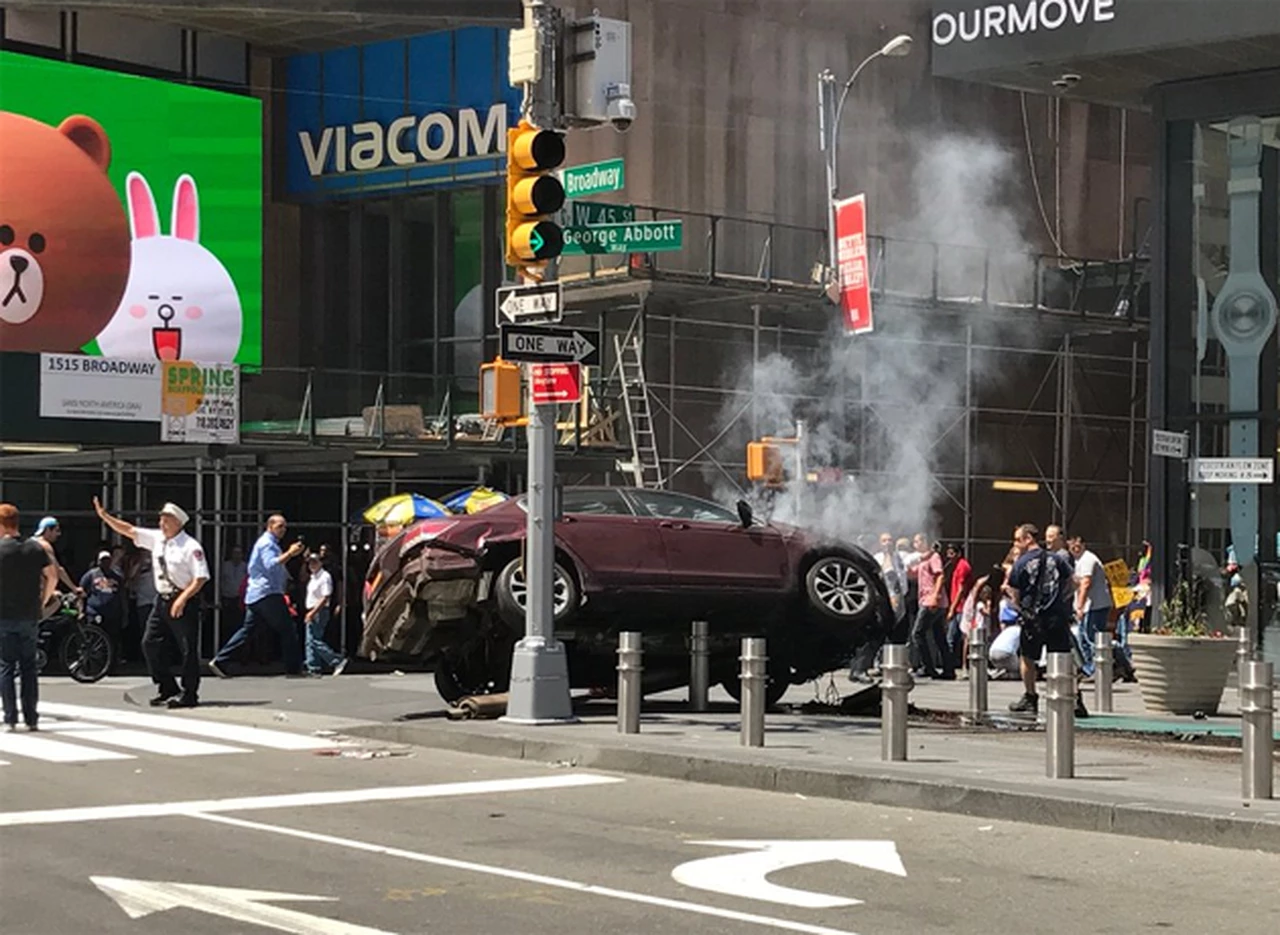 Un auto atropelló a varias personas en Nueva York: analizan si fue un ataque terrorista