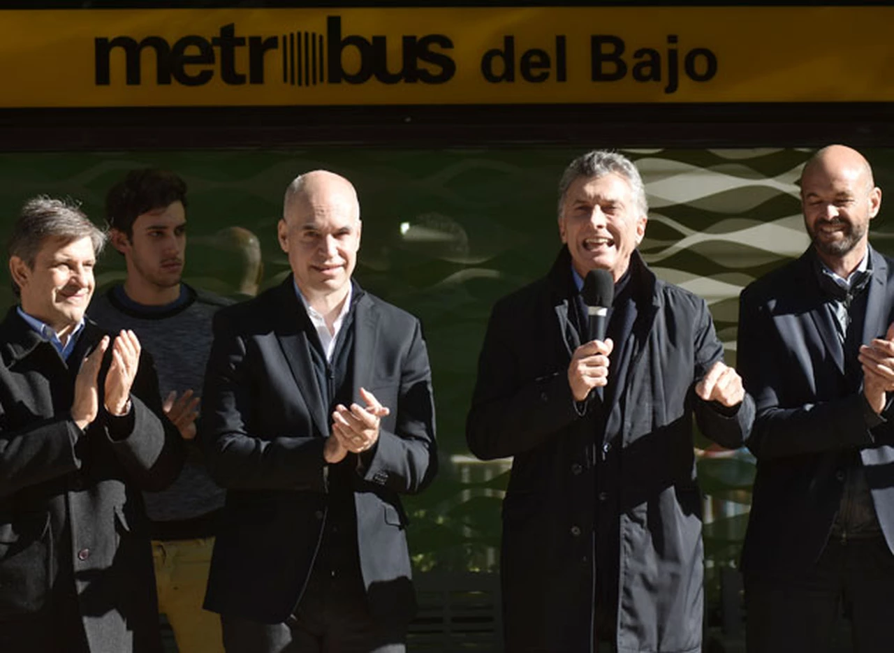 Macri y Larreta inauguraron el Metrobus del Bajo: "Esta obra es realidad, no relato"