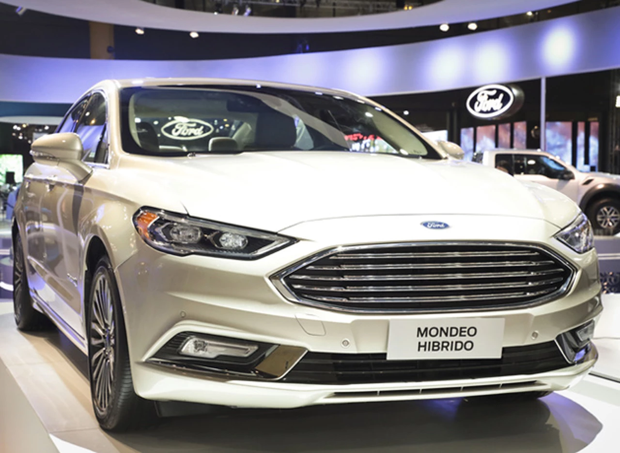 Ford trae el Mondeo Hí­brido a la Argentina y presenta la nueva versión de la pick up Ranger