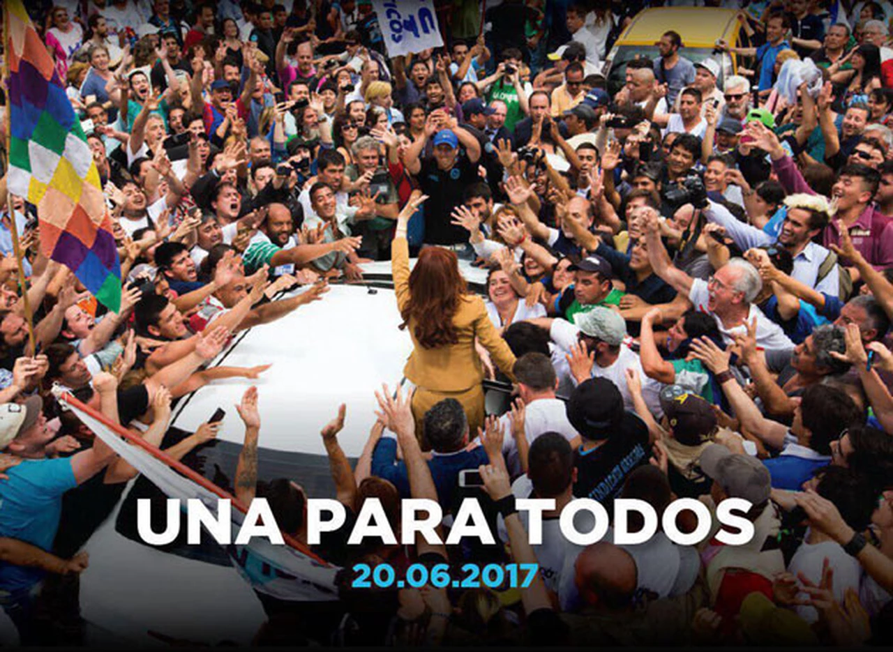 ¿Cristina candidata? Afiches en las redes sugieren que se lanza el 20 de junio