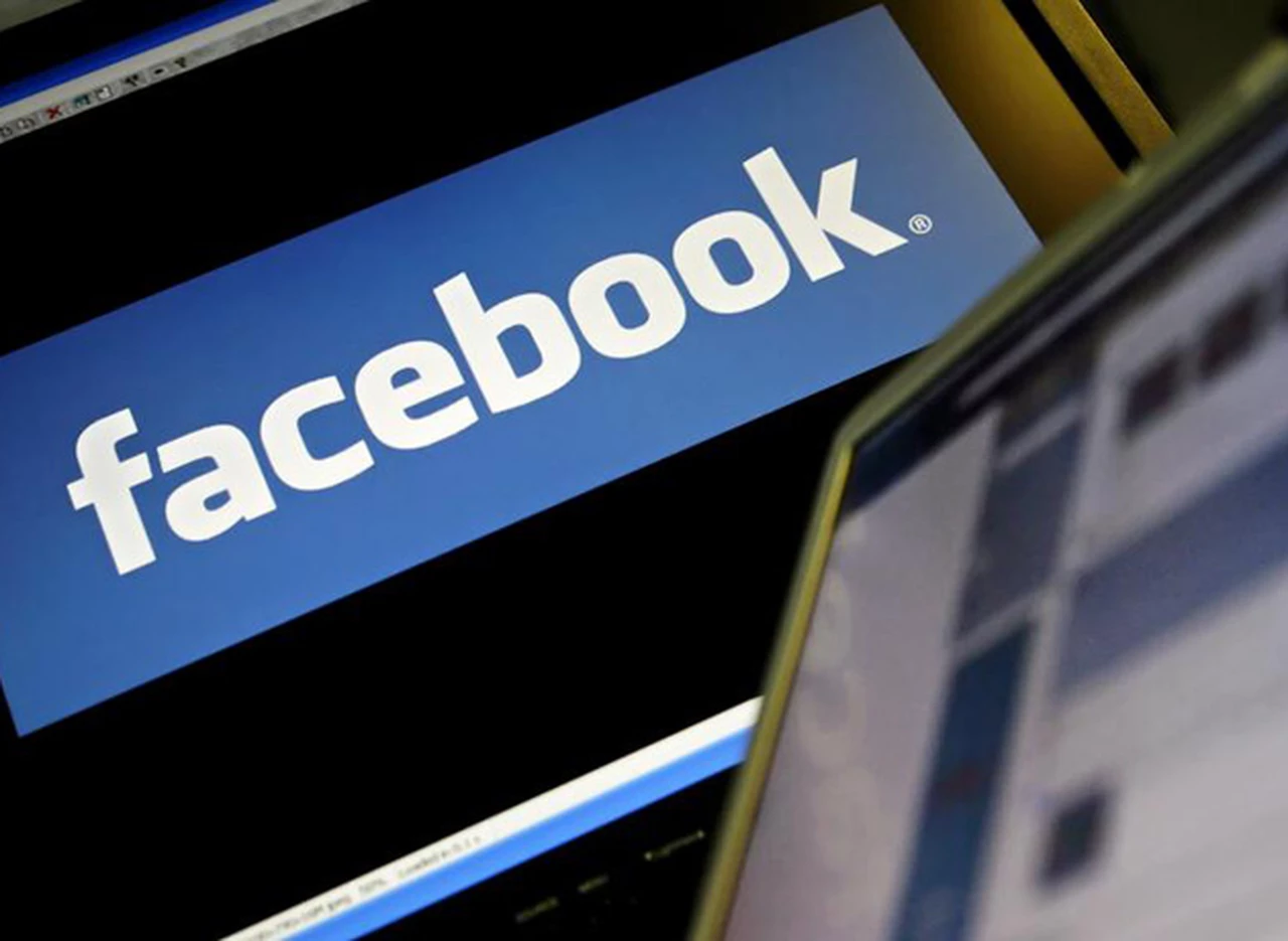 Un dí­a después del escándalo, las acciones de Facebook pierden otro 6% en Wall Street 