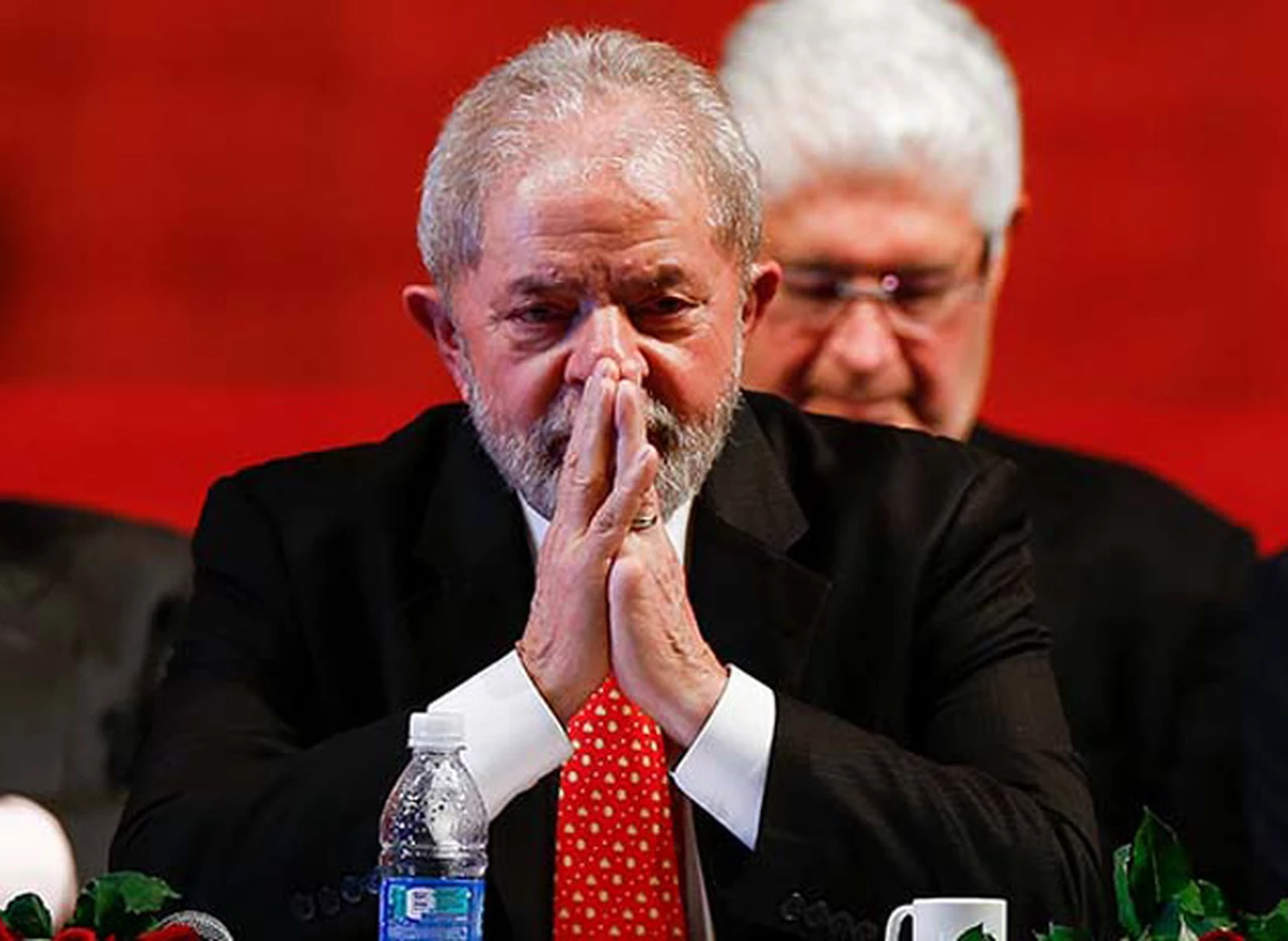 Lula en jaque: lo condenan a nueve años de prisión y lo inhabilitan por otros 19 para ejercer cargos públicos