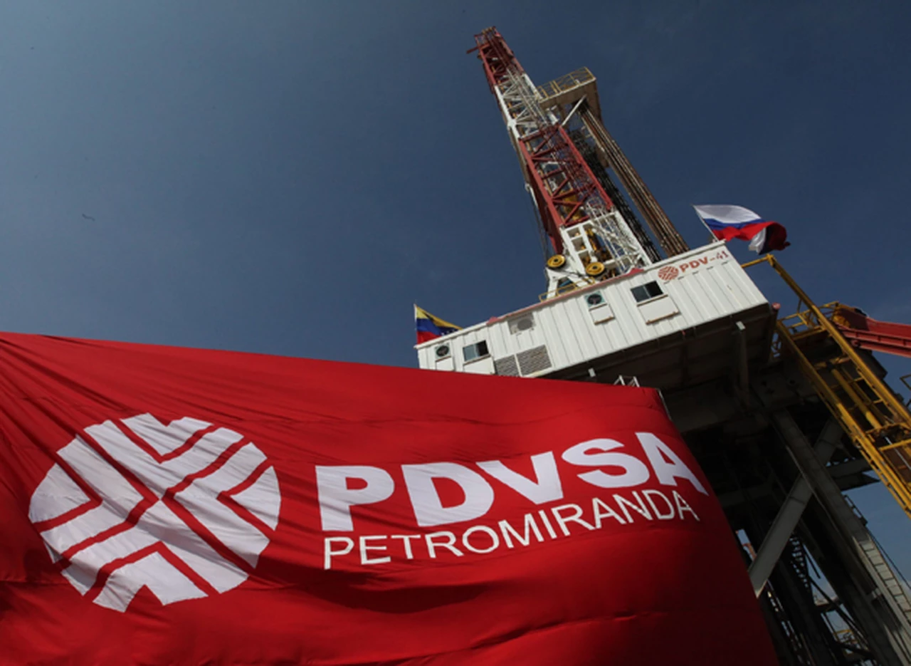 Crisis económica provoca un éxodo masivo de ejecutivos y trabajadores en la golpeada petrolera venezolana