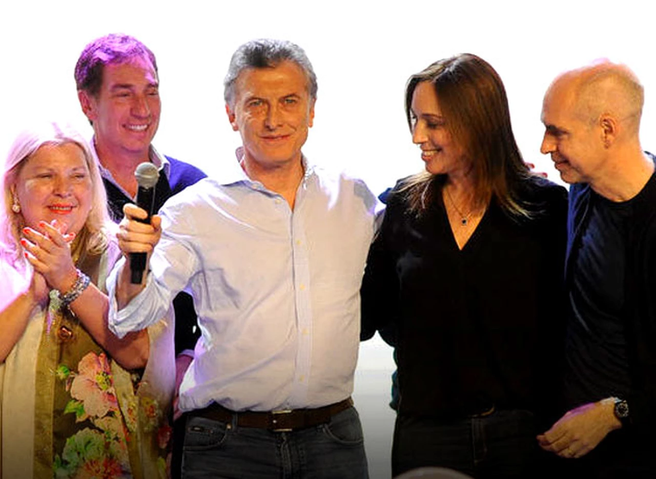Macri logró amplio respaldo a su gestión nacional y CFK se proclamó ganadora en Buenos Aires