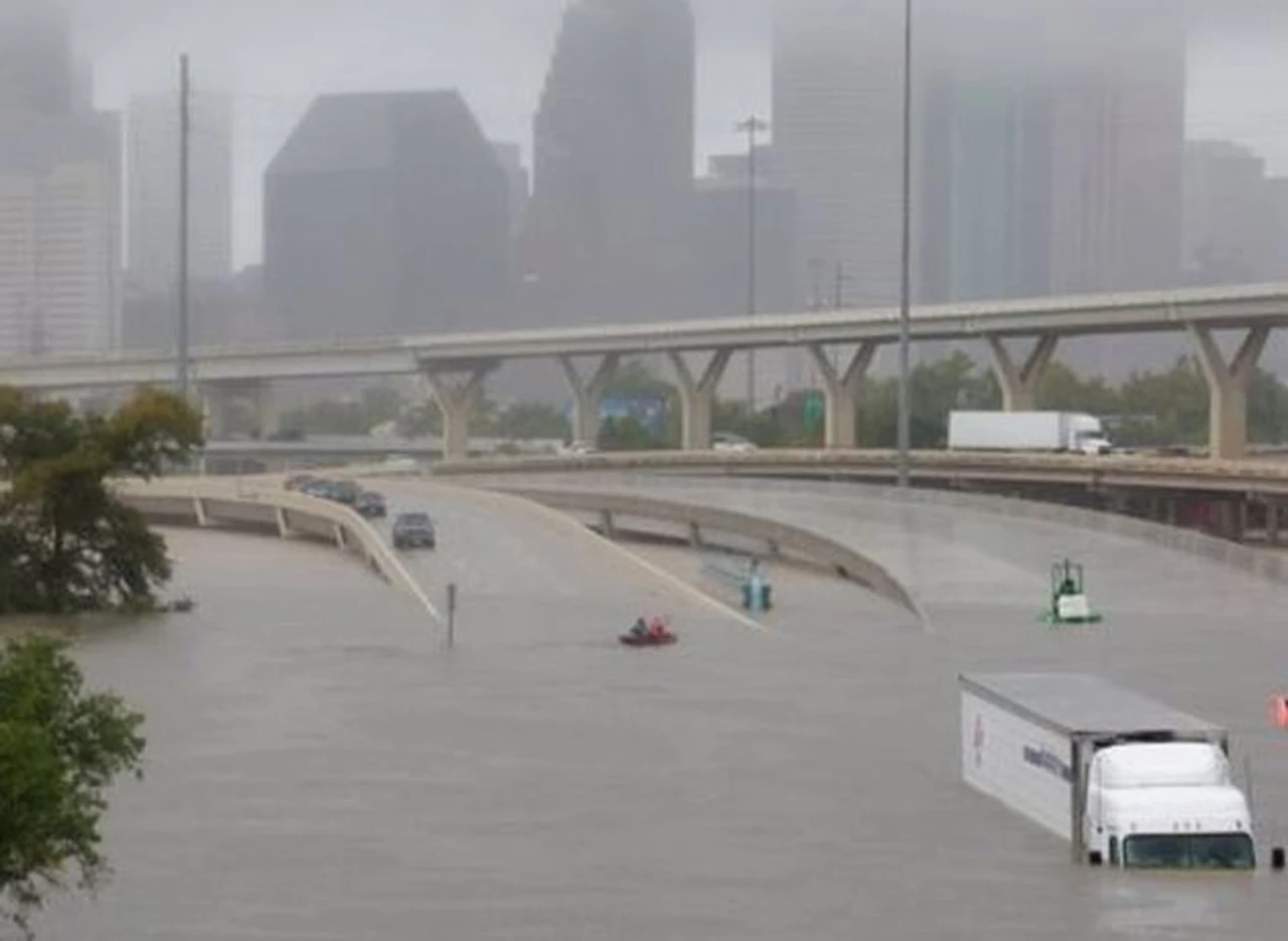 La inundación más devastadora de Houston tras el paso de la tormenta Harvey