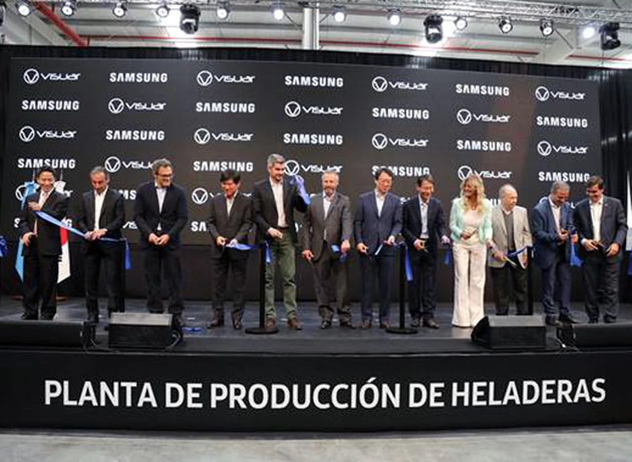 Samsung inaugura una fábrica de heladeras en Cañuelas, con inversión de $1.000 millones