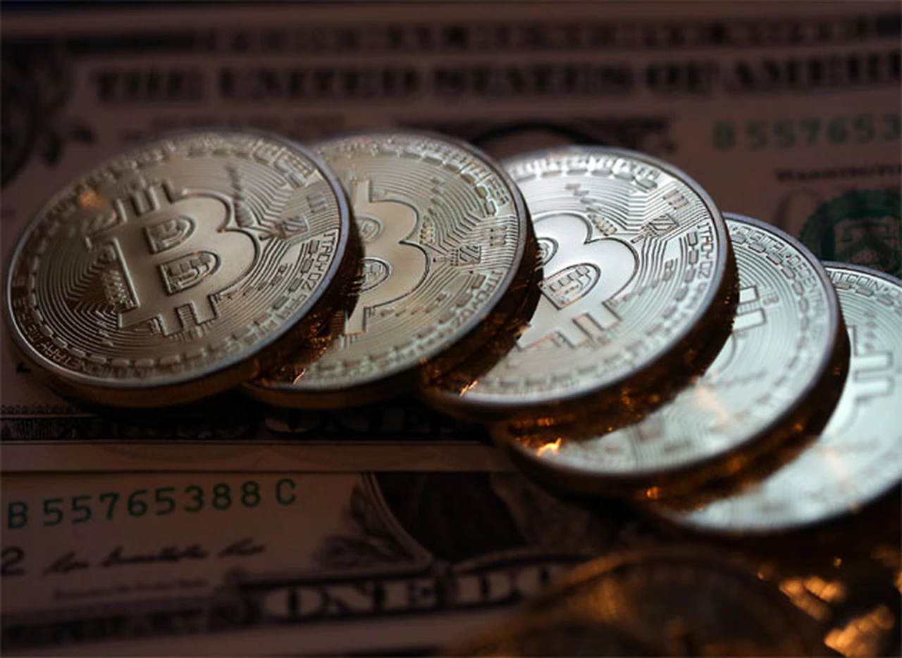 ¿Quién inventó bitcoin?: entre el valor refugio y una burbuja a punto de estallar
